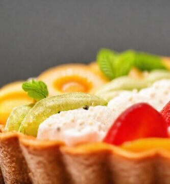 Tarta colorida y artística