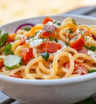 Ensalada brillante y apetitosa