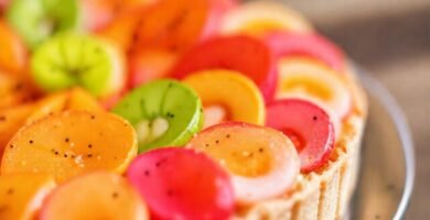 Tarta colorida y deliciosa