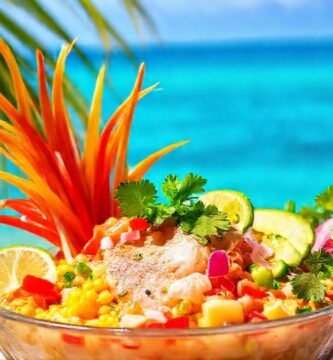 Ceviches peruanos y ecuatorianos combinan sabores vibrantes