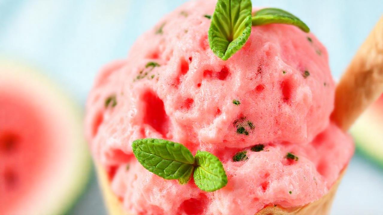 Helado de melón y menta refrescante