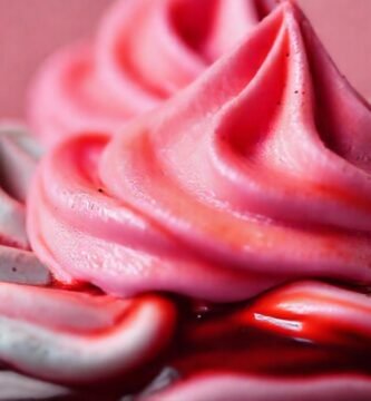 Helado y té crean atractivo minimalismo