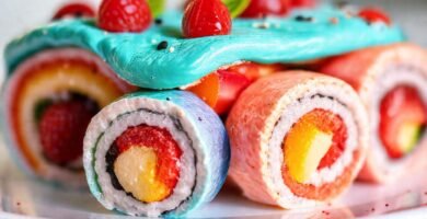 Un postre vibrante y delicioso se exhibe