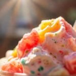 Un helado brillante y delicioso