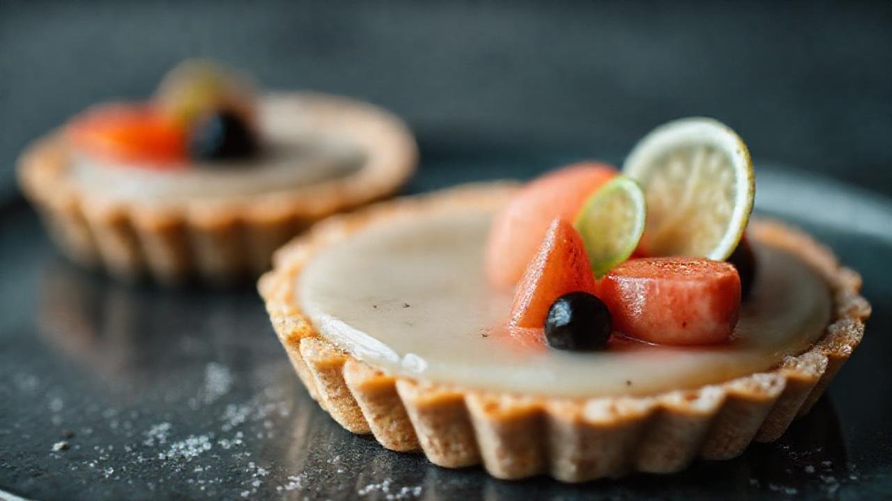 Tarta helada sutil, elegante y minimalista