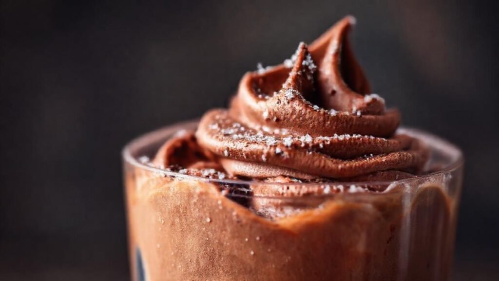 Mousse de chocolate frío y elegante