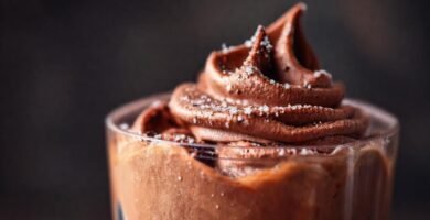Mousse de chocolate frío y elegante